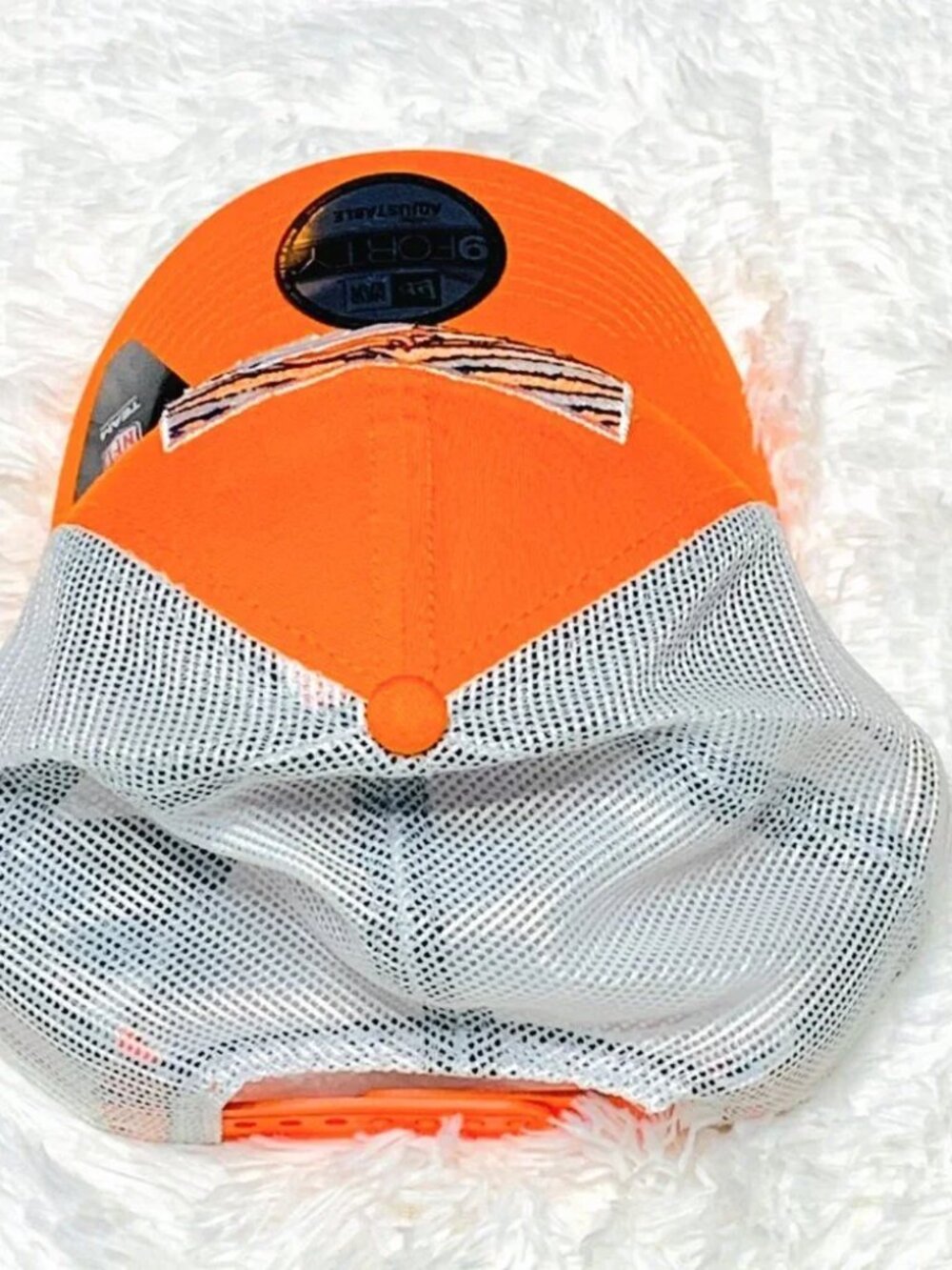 Denver Broncos: 9FORTY Trucker Hat - Picture 3 of 3